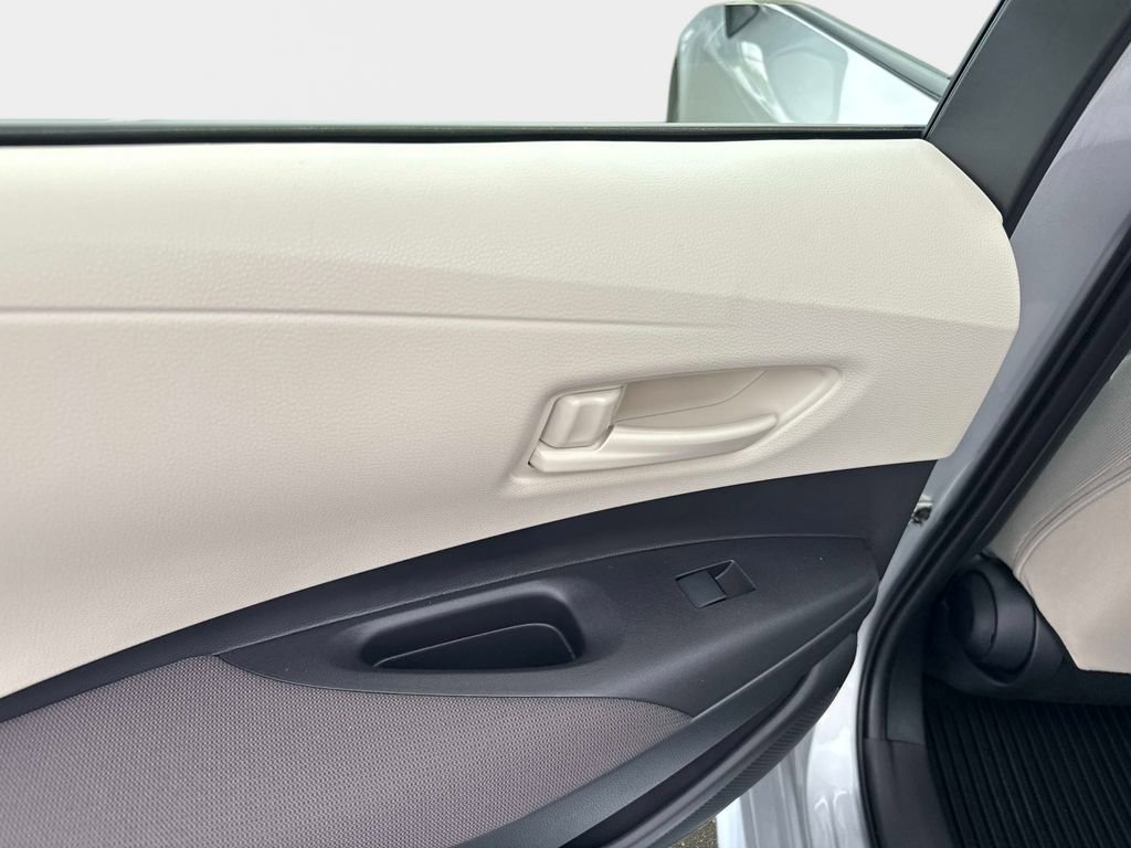 Used 2026 Toyota Corolla LE image 12