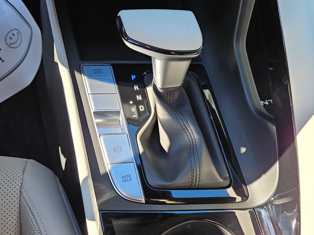 New 2025 Hyundai Elantra Limited image 20