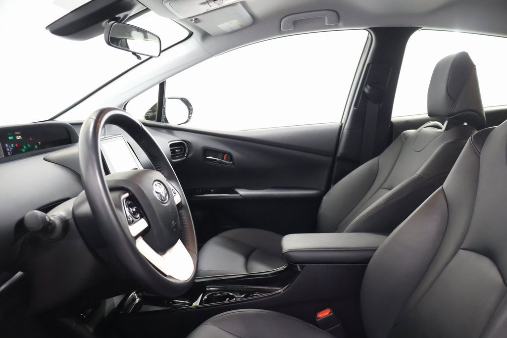 Used 2018 Toyota Prius Prime Premium image 13