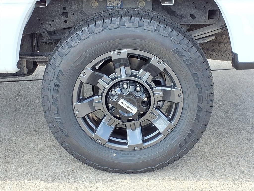 Used 2023 Ford F250 Lariat w/ Sport Appearance Package AWD/4WD image 32