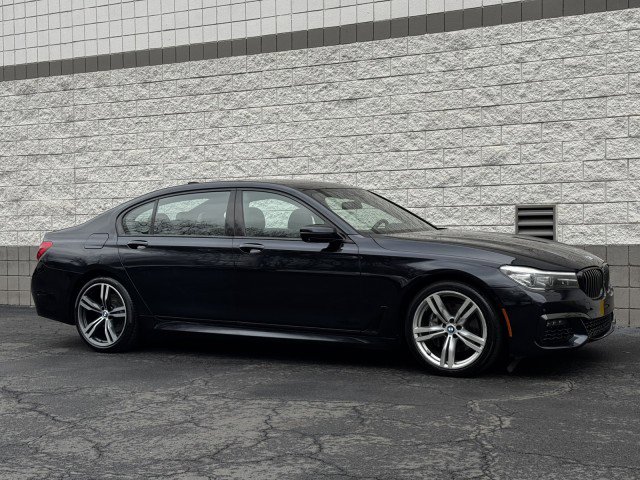 Used 2017 BMW 740i RWD image 41