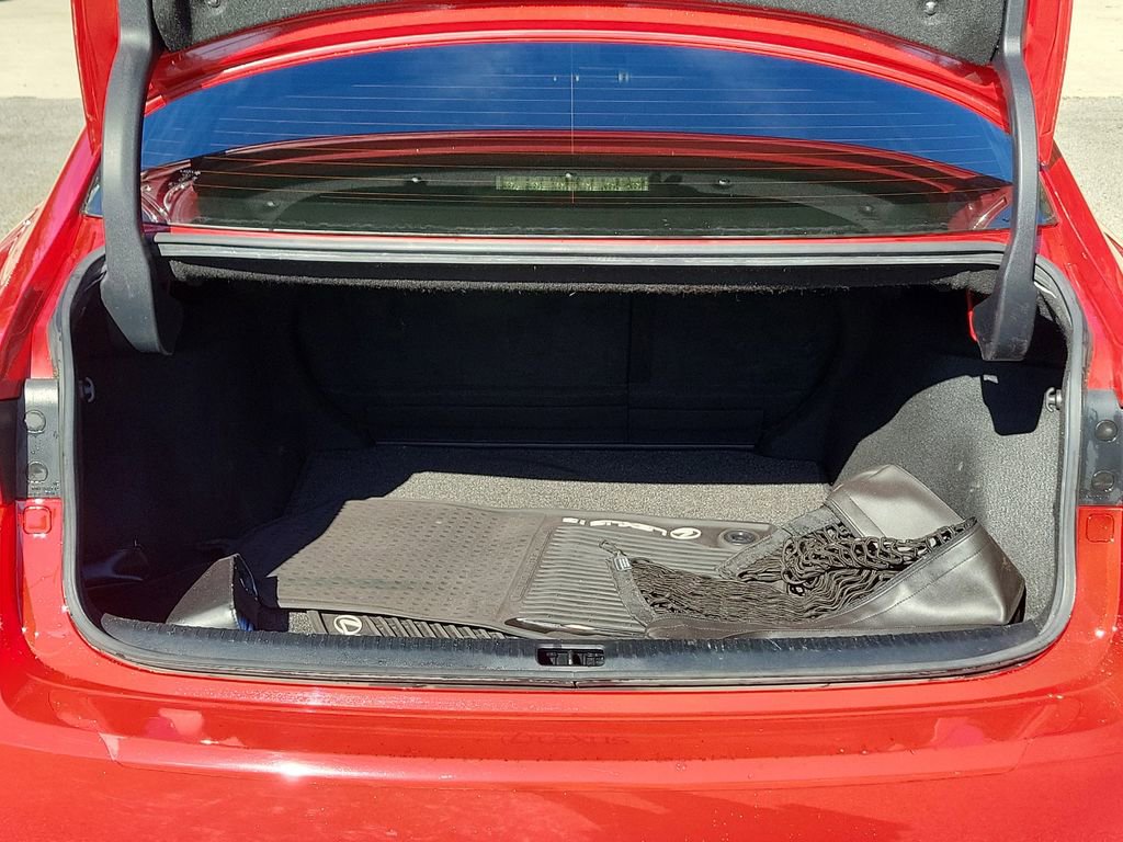 Used 2016 Lexus IS 350 image 9