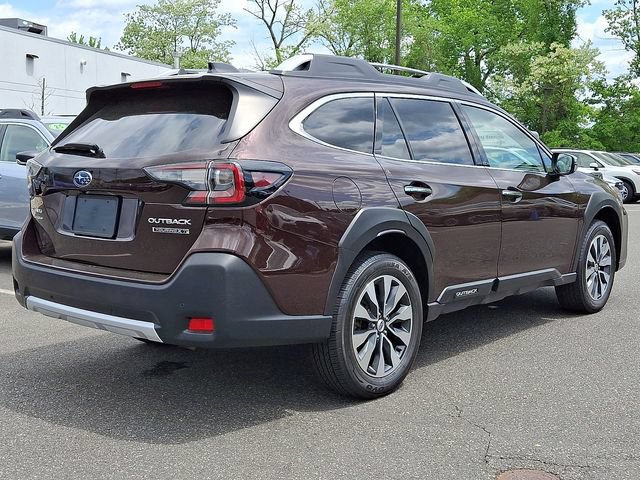 Used 2023 Subaru Outback Touring XT AWD/4WD image 6