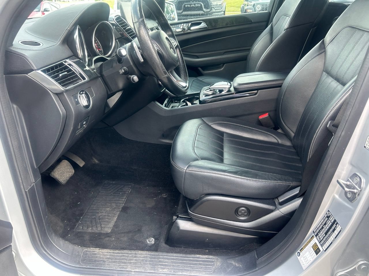 Used 2019 Mercedes-Benz GLS 450 4MATIC w/ Premium 1 Package image 11