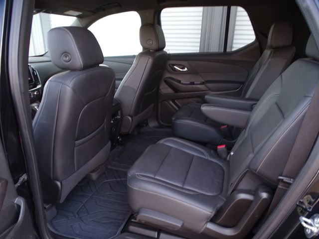 Used 2022 Chevrolet Traverse LT image 23