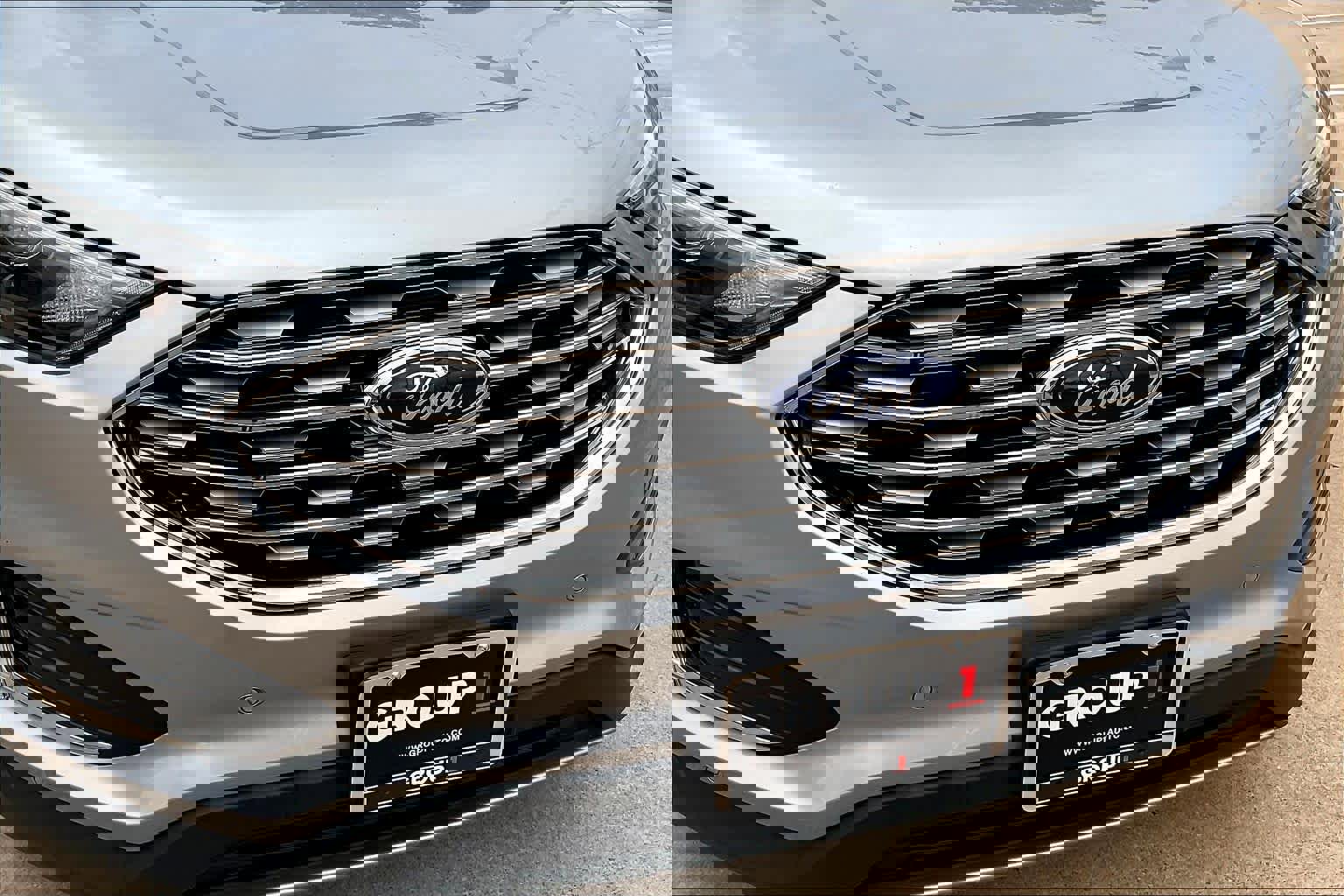 Used 2024 Ford Edge Titanium image 27