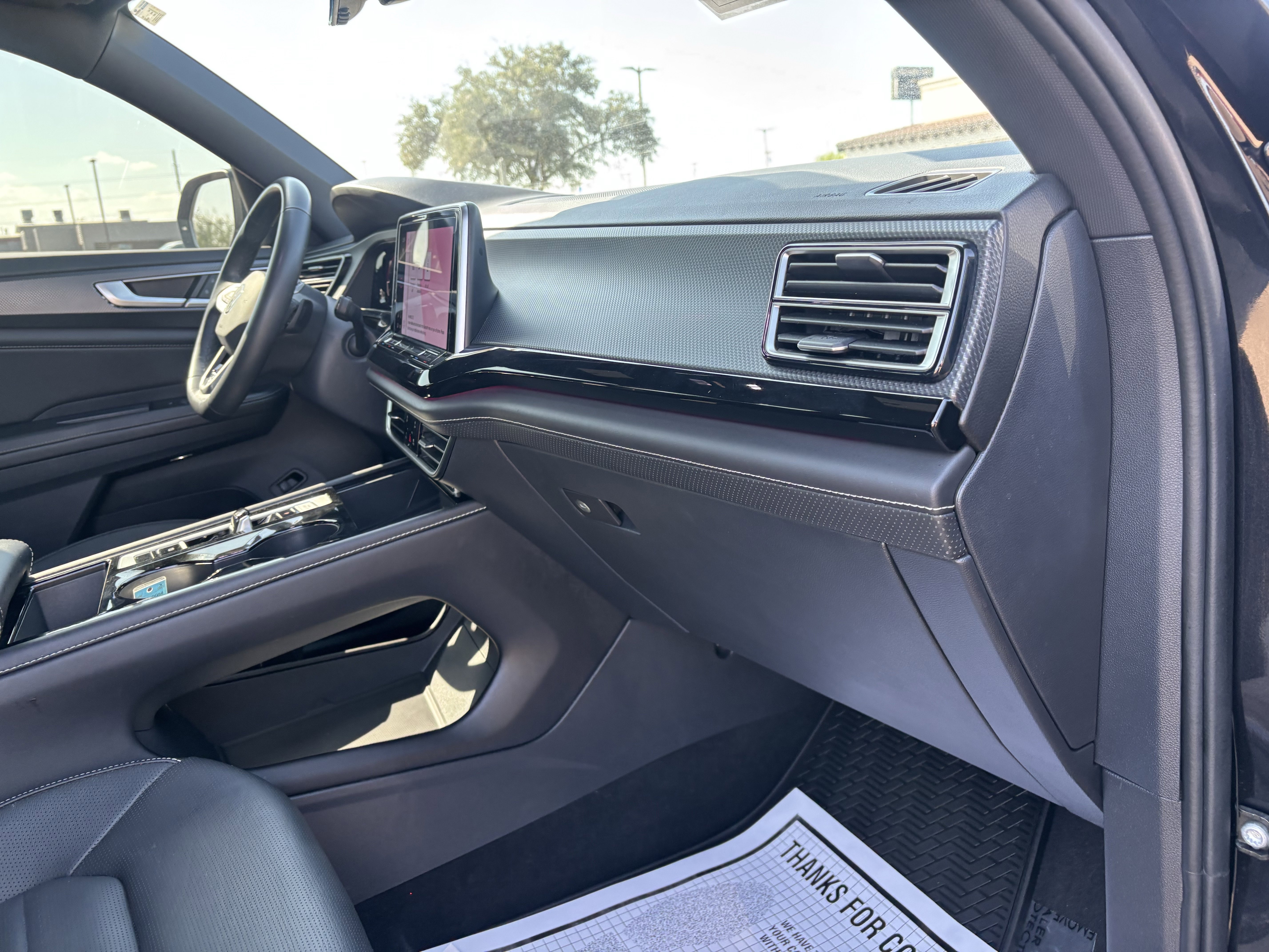 Used 2025 Volkswagen Atlas Cross Sport SEL R-Line image 26