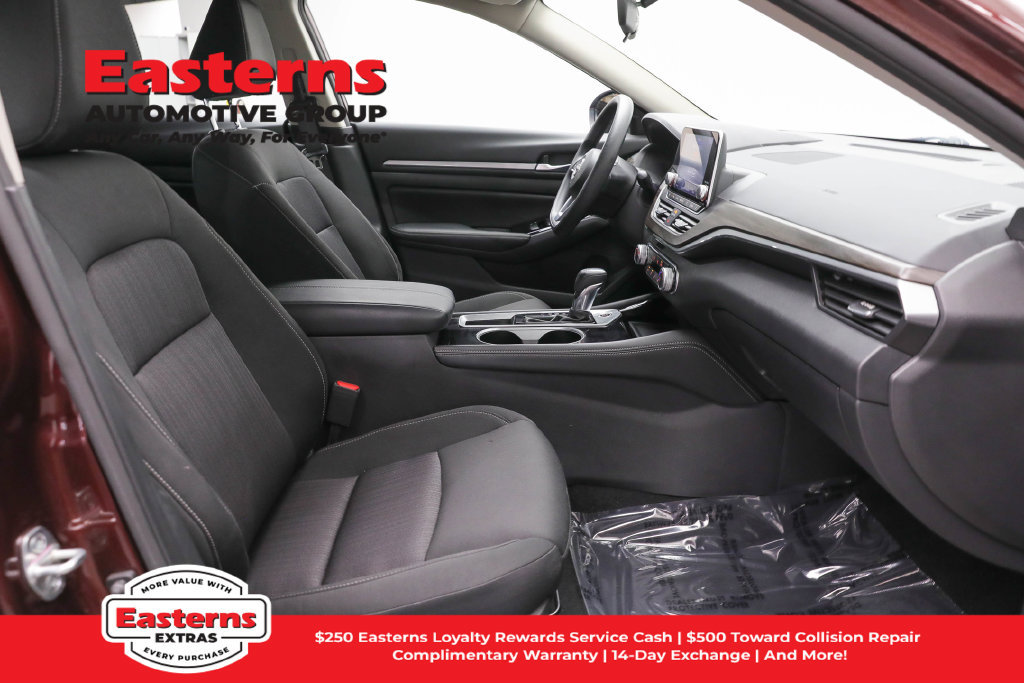 Used 2023 Nissan Altima 2.5 SV FWD image 25