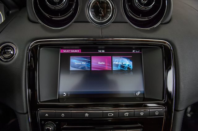 Used 2016 Jaguar XJ R-Sport AWD/4WD image 23