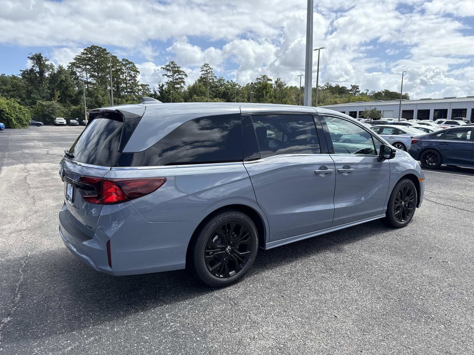 New 2026 Honda Odyssey Sport-L image 4