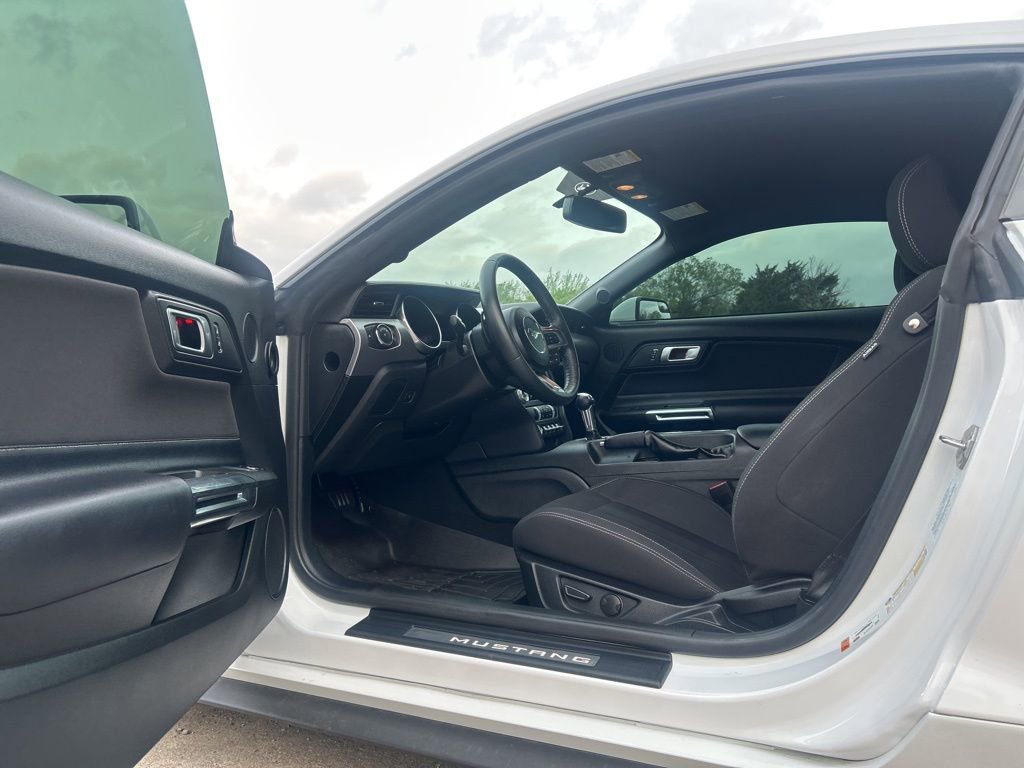 Used 2020 Ford Mustang GT w/ Equipment Group 301A image 10