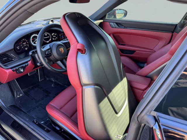 Used 2024 Porsche 911 Carrera GTS image 25
