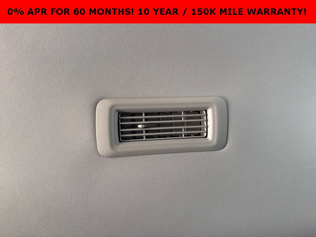 New 2025 Nissan Pathfinder SL w/ Black Appearance Package image 17