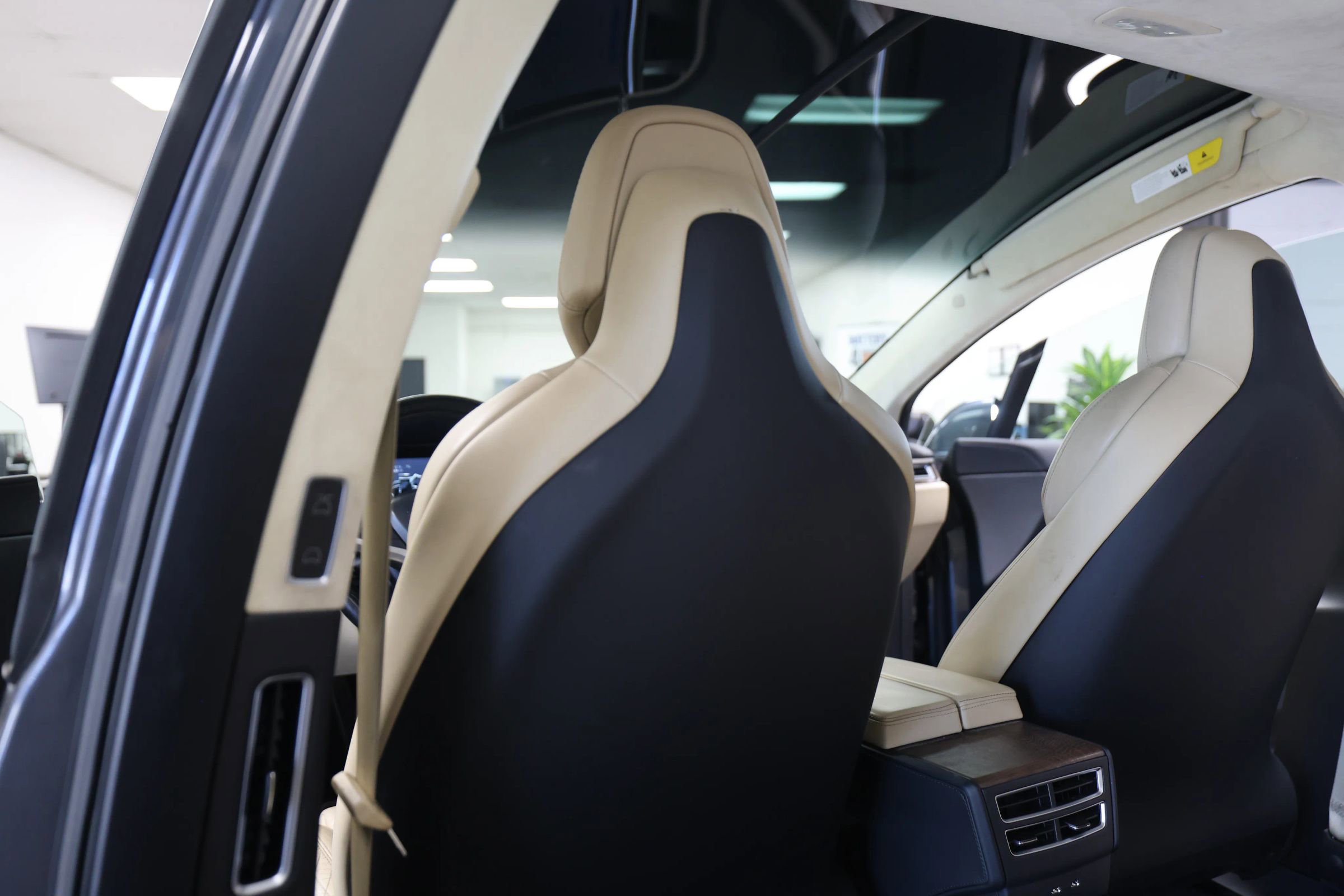 Used 2017 Tesla Model X 100D image 44