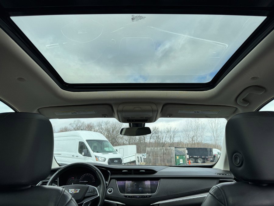 Used 2017 Cadillac XT5 Luxury FWD image 22