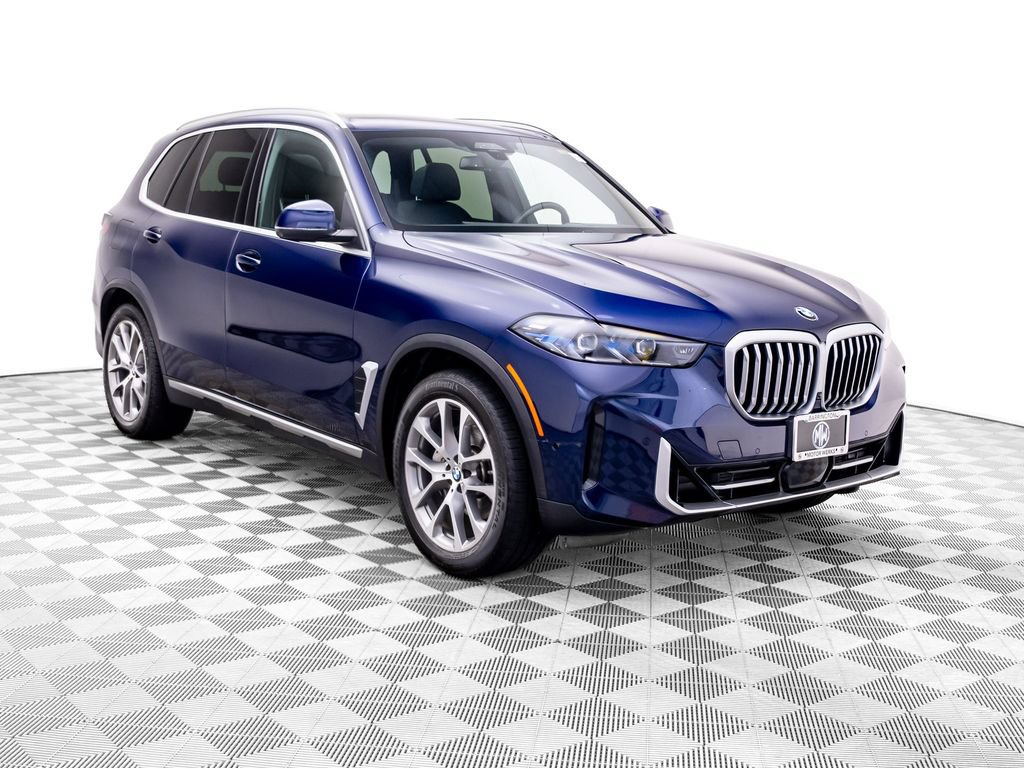 Used 2024 BMW X5 xDrive40i w/ Premium Package AWD/4WD image 8