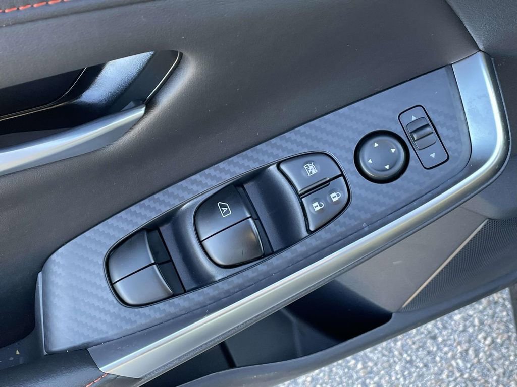 Used 2025 Nissan Sentra SR image 16