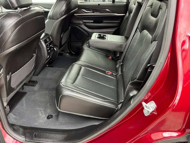 Certified 2023 Jeep Grand Cherokee Limited w/ Luxury Tech Group II image 7