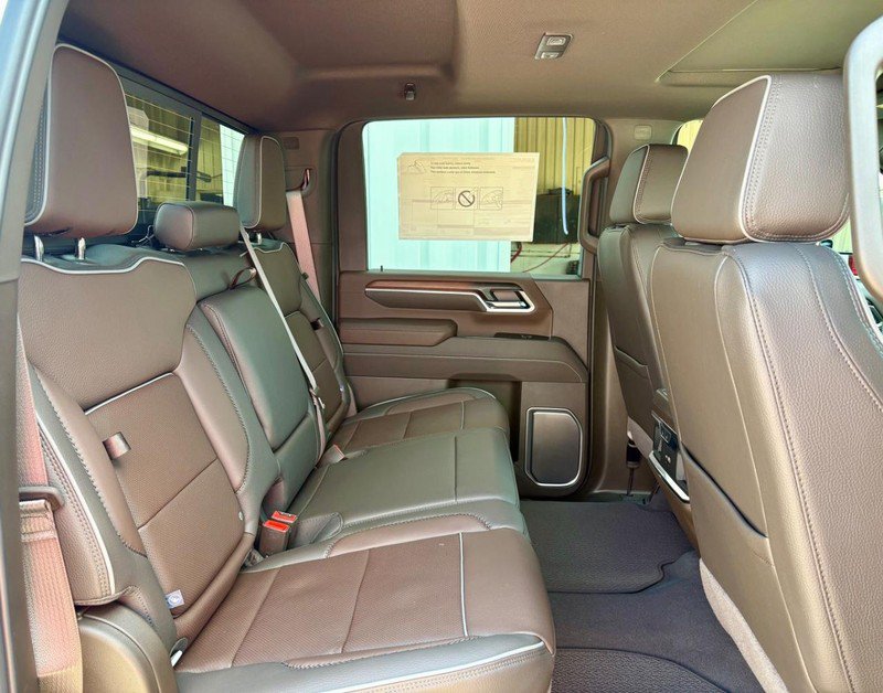 New 2026 GMC Sierra 2500 Denali w/ Denali Reserve Package AWD/4WD image 18