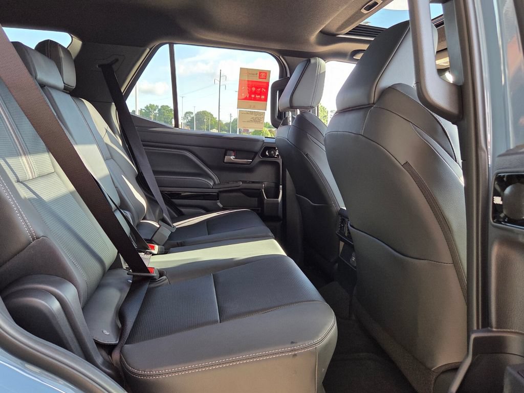 New 2026 Toyota 4Runner Limited AWD/4WD image 14