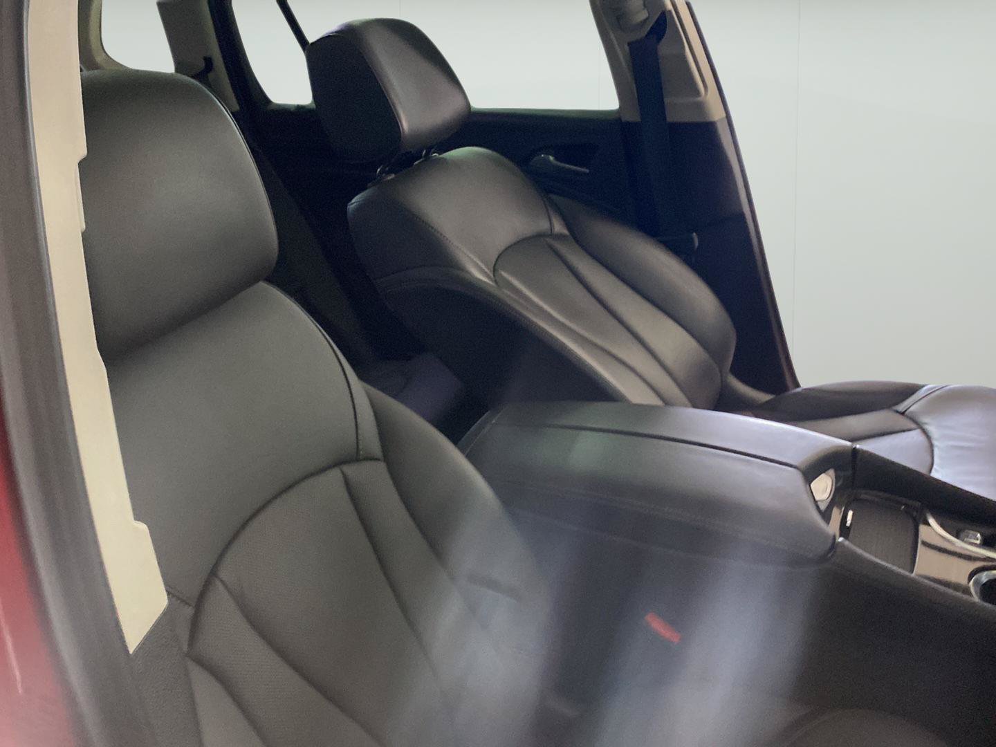 Used 2019 Buick Envision Essence AWD/4WD image 27