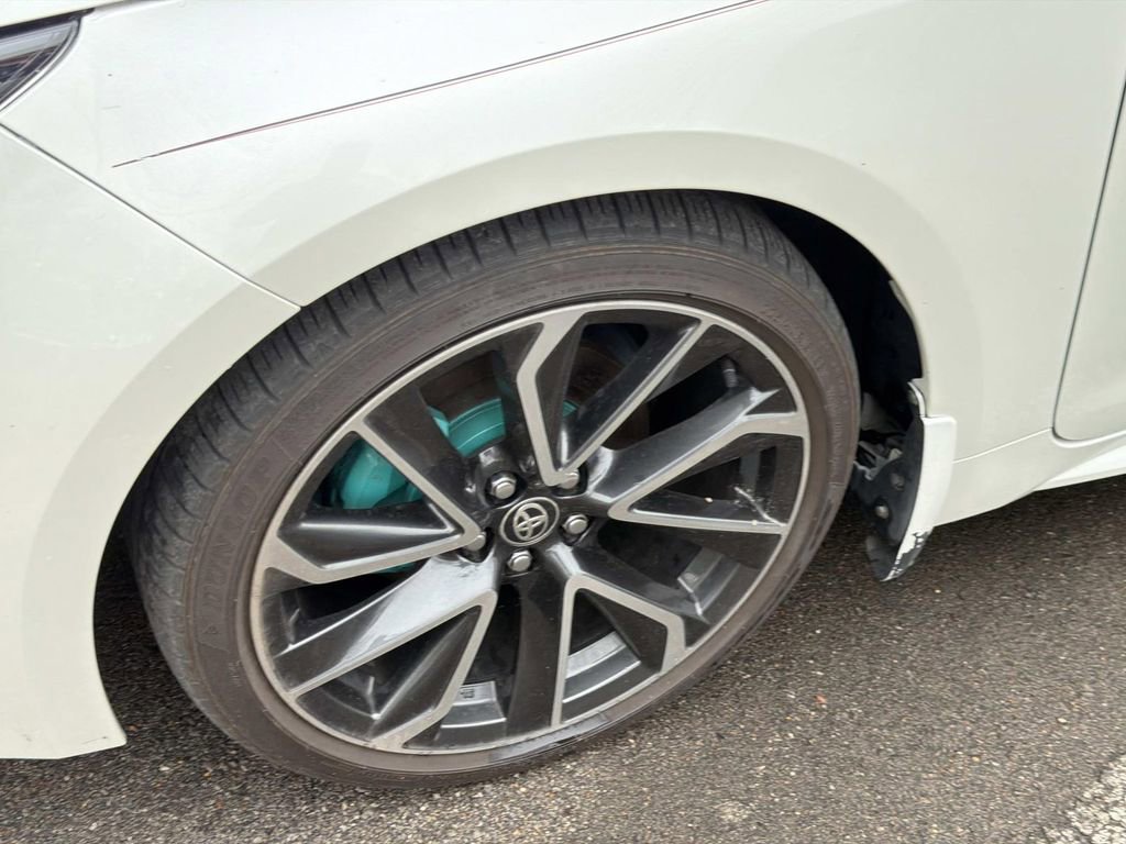 Used 2019 Toyota Corolla XSE image 8