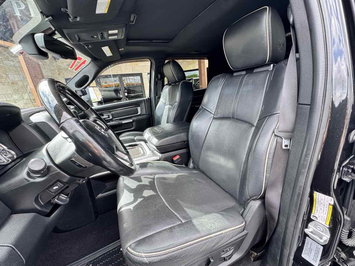 Used 2017 RAM 3500 Laramie Longhorn image 11