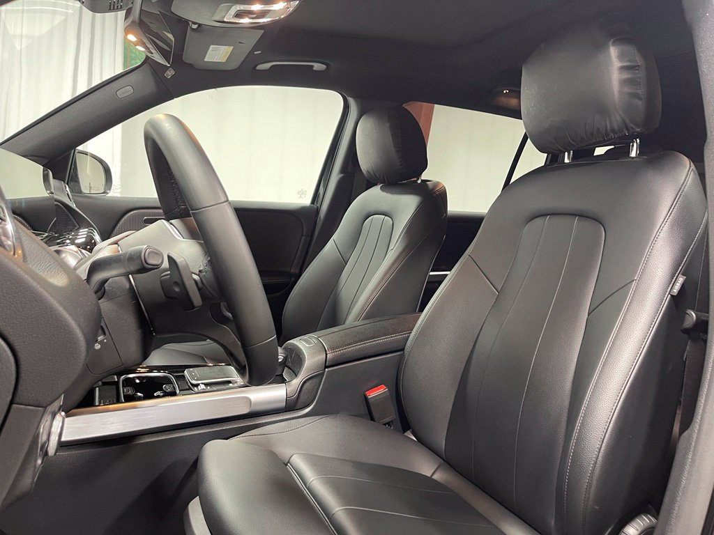 Certified 2022 Mercedes-Benz GLB 250 4MATIC image 22