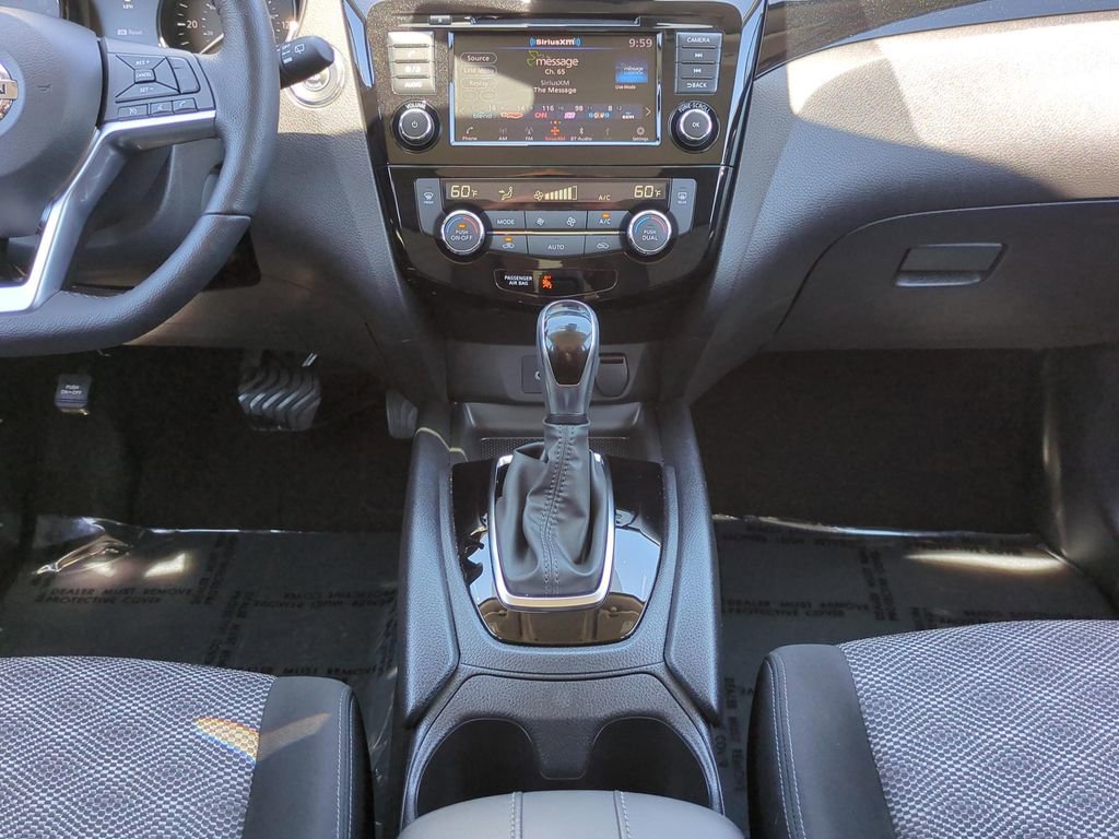 Certified 2022 Nissan Rogue Sport SV AWD/4WD image 15