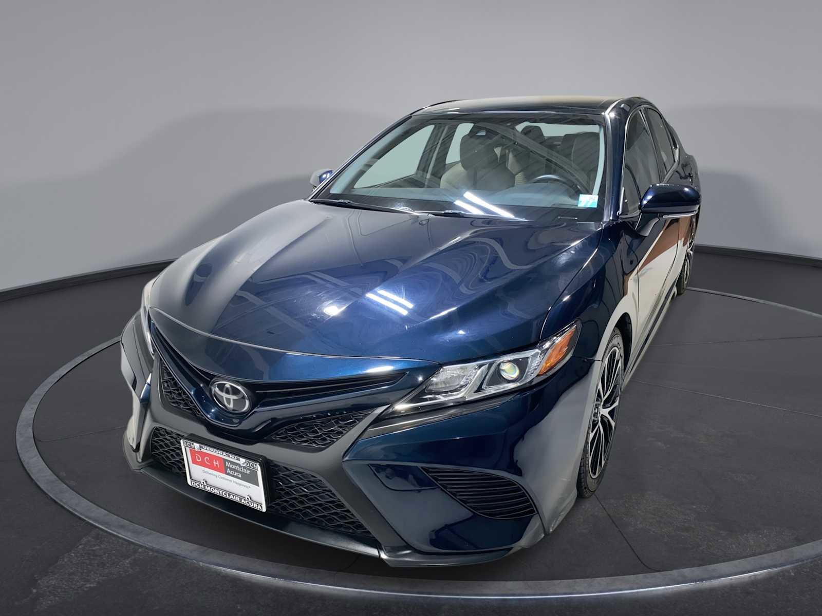 Used 2018 Toyota Camry SE w/ Convenience Package