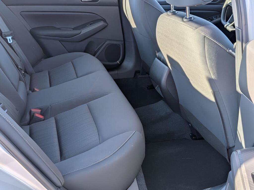Certified 2025 Nissan Altima 2.5 S FWD image 24