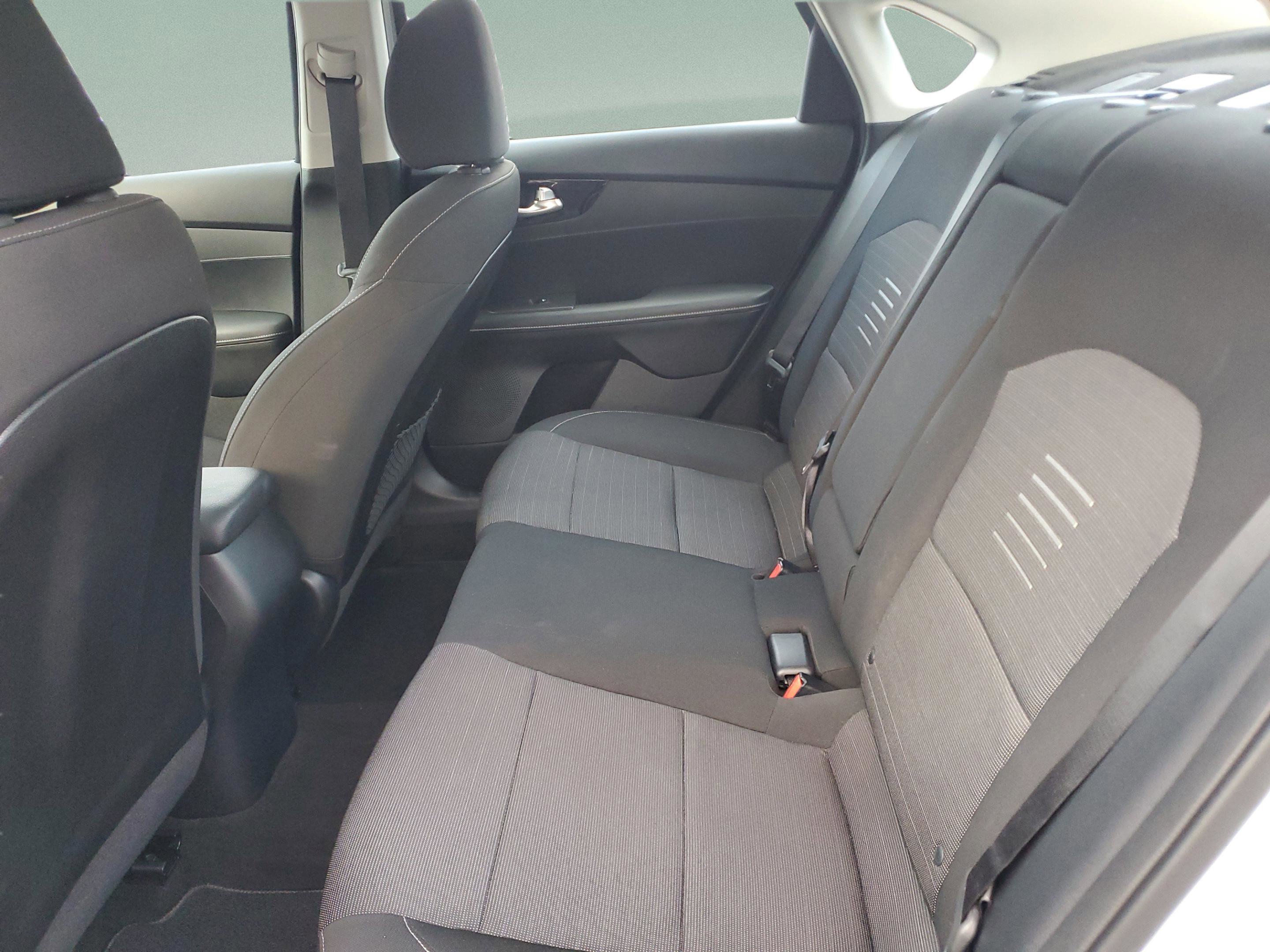 Used 2019 Kia Forte S w/ S Premium Package FWD image 7