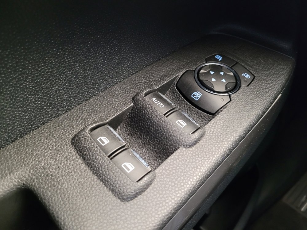 Used 2018 Ford EcoSport Titanium image 27