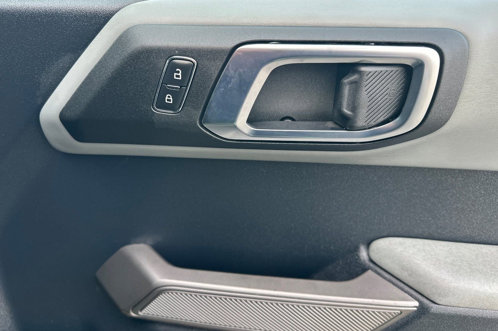 Used 2023 Ford Bronco Badlands image 20