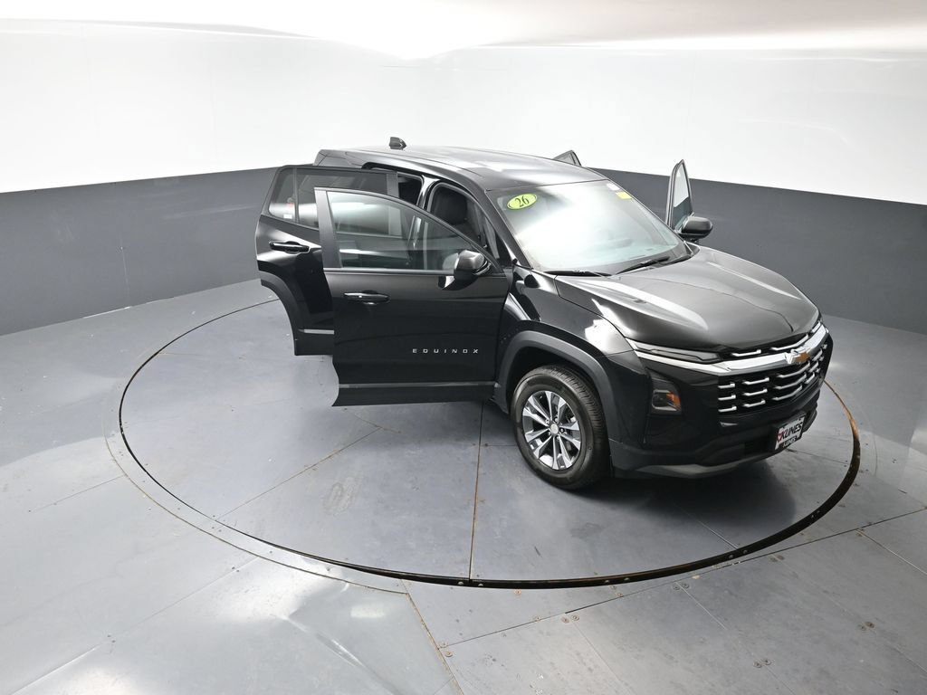 Used 2026 Chevrolet Equinox LT AWD/4WD image 60