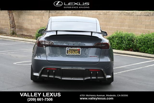 Used 2023 Tesla Model Y Performance image 5