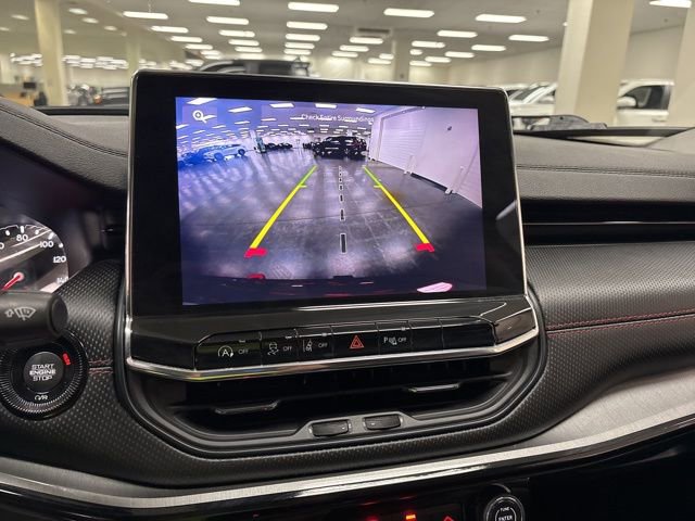 Used 2022 Jeep Compass Trailhawk w/ Trailhawk Convenience Group AWD/4WD image 19