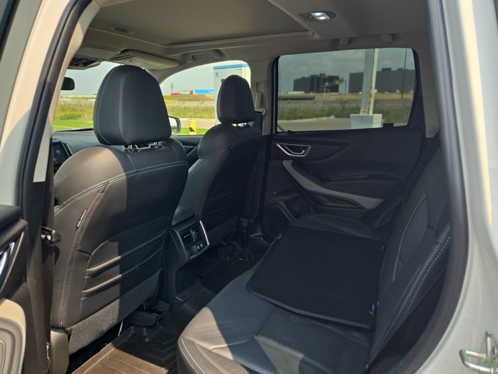 Used 2022 Subaru Forester Limited AWD/4WD image 12