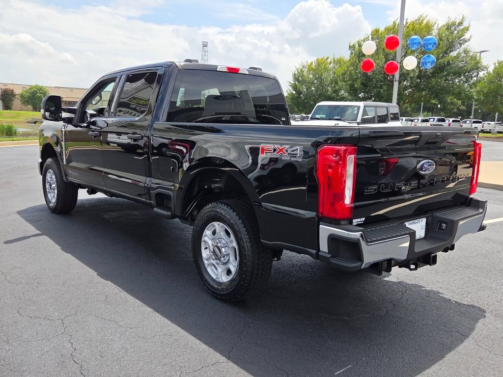 New 2026 Ford F250 XLT w/ FX4 Off-Road Package AWD/4WD image 12