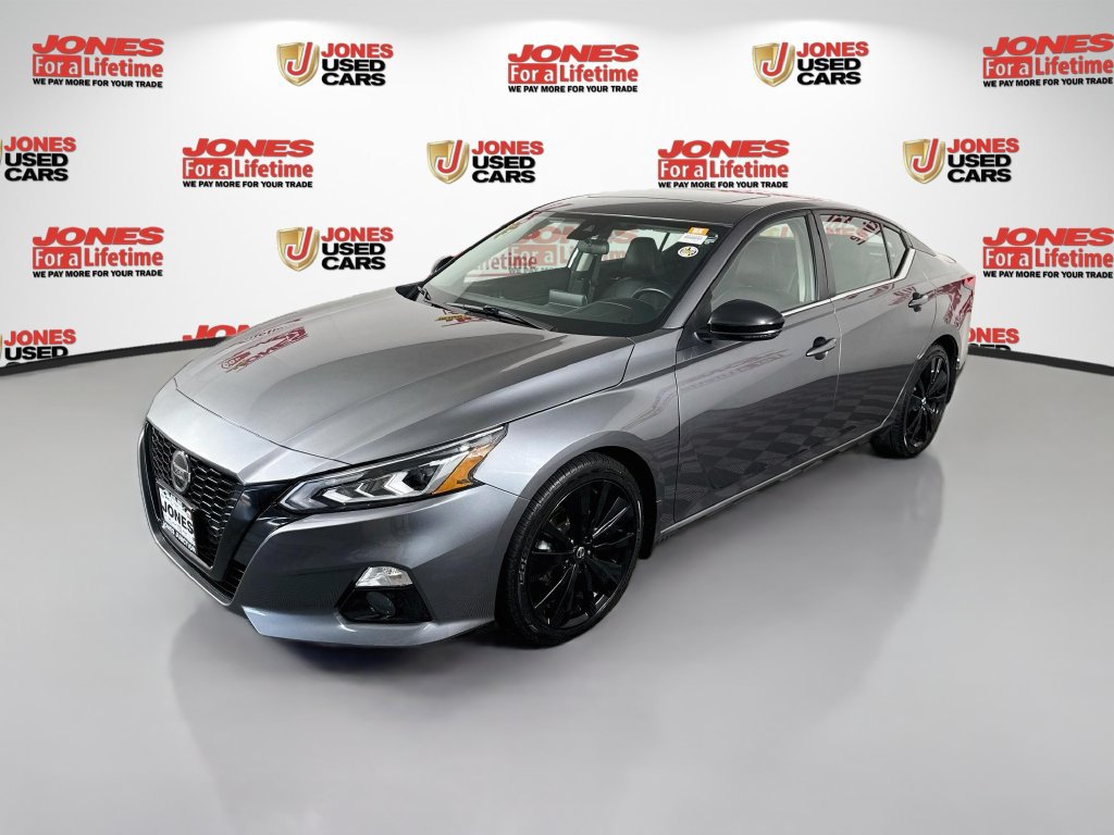 Used 2022 Nissan Altima 2.5 SR w/ Midnight Edition Package FWD image 13
