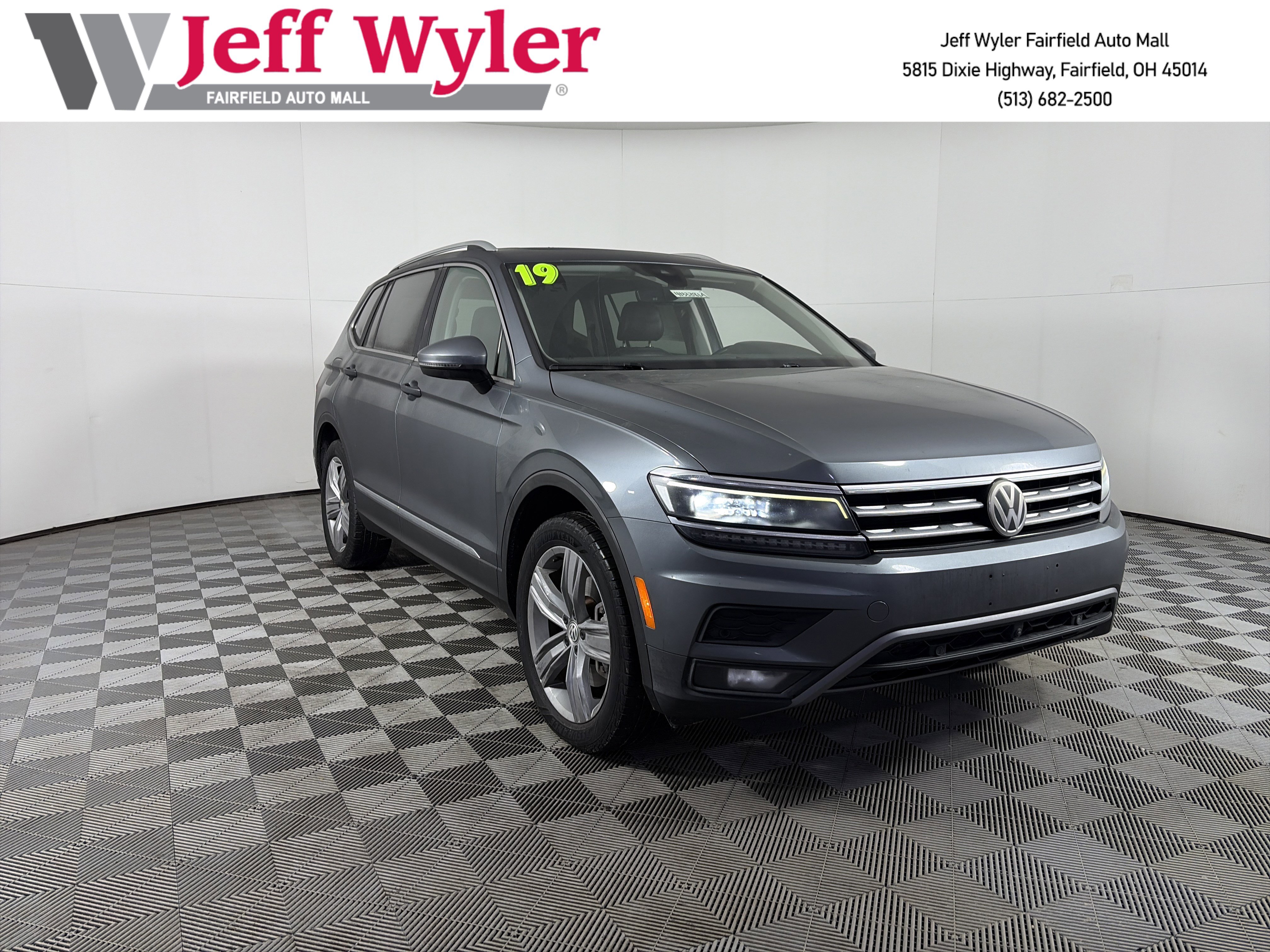 Used 2019 Volkswagen Tiguan SEL Premium image 1