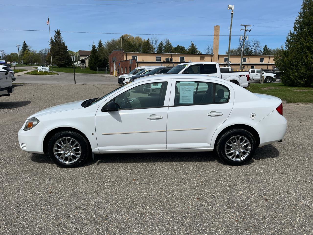 Used 2009 Chevrolet Cobalt LS w/ Protection Package FWD image 2
