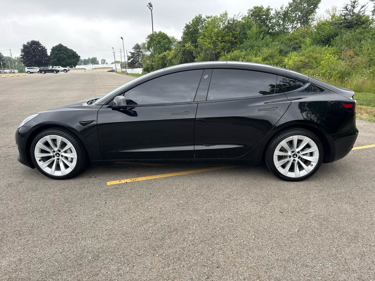 Used 2022 Tesla Model 3 Long Range AWD/4WD image 8