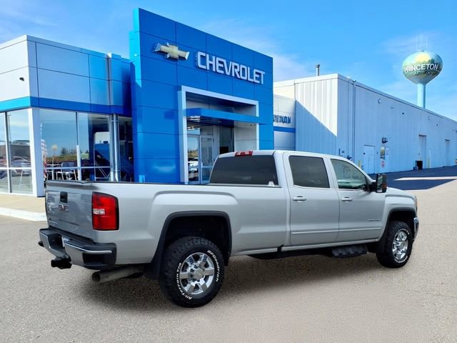 Used 2017 GMC Sierra 2500 SLE w/ SLE Preferred Package AWD/4WD image 3