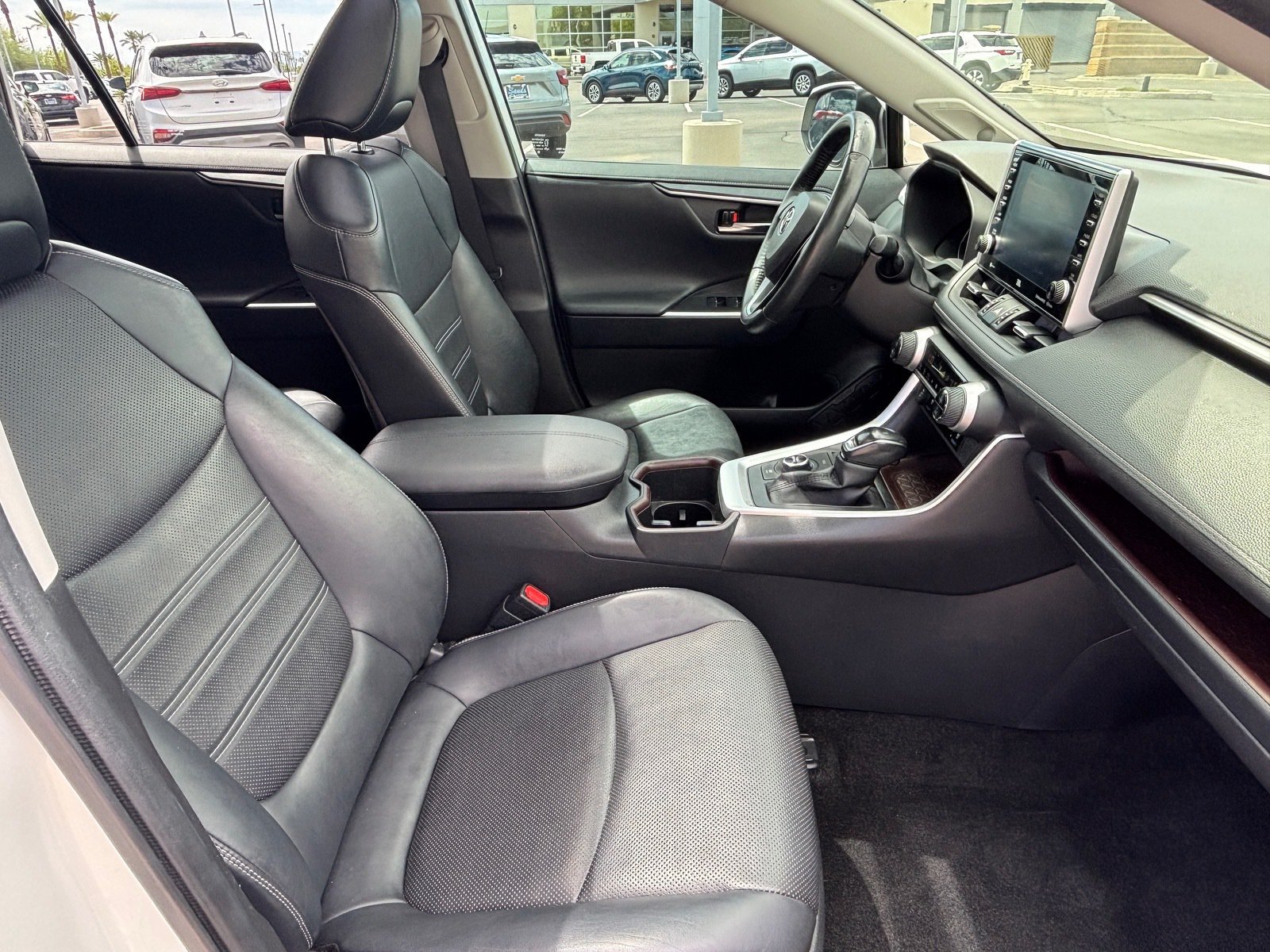 Used 2022 Toyota RAV4 Limited w/ Limited Grade Weather Package AWD/4WD image 33