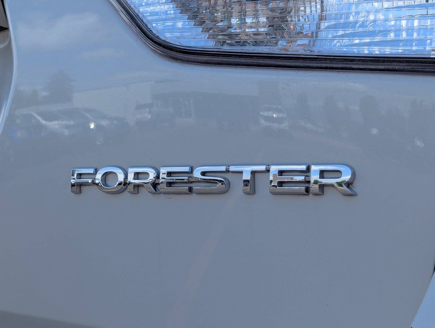 Used 2022 Subaru Forester AWD/4WD image 28