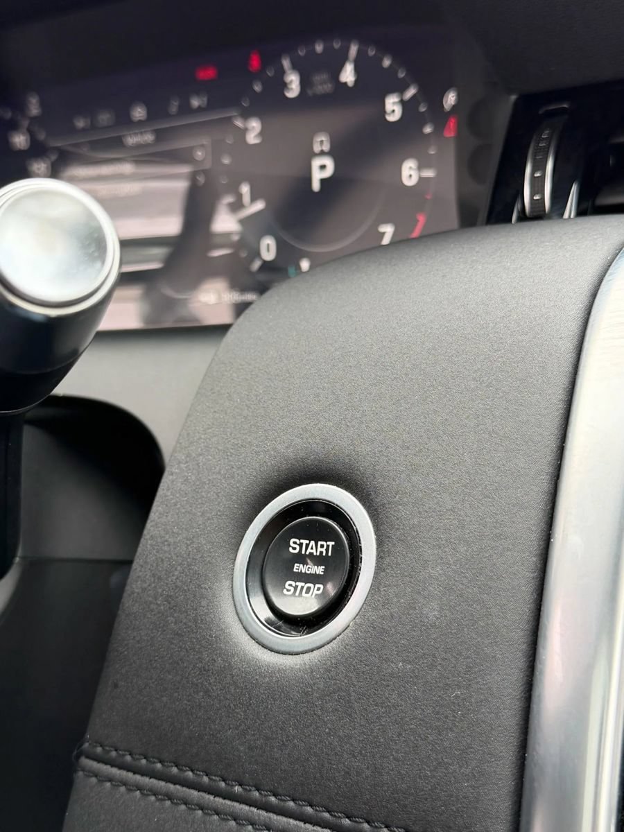 Used 2022 Land Rover Discovery Sport SE AWD/4WD image 23
