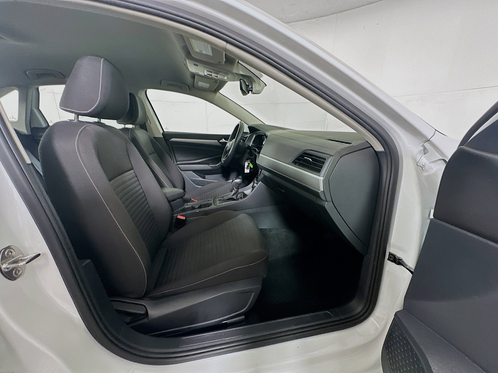 Used 2024 Volkswagen Jetta S image 29