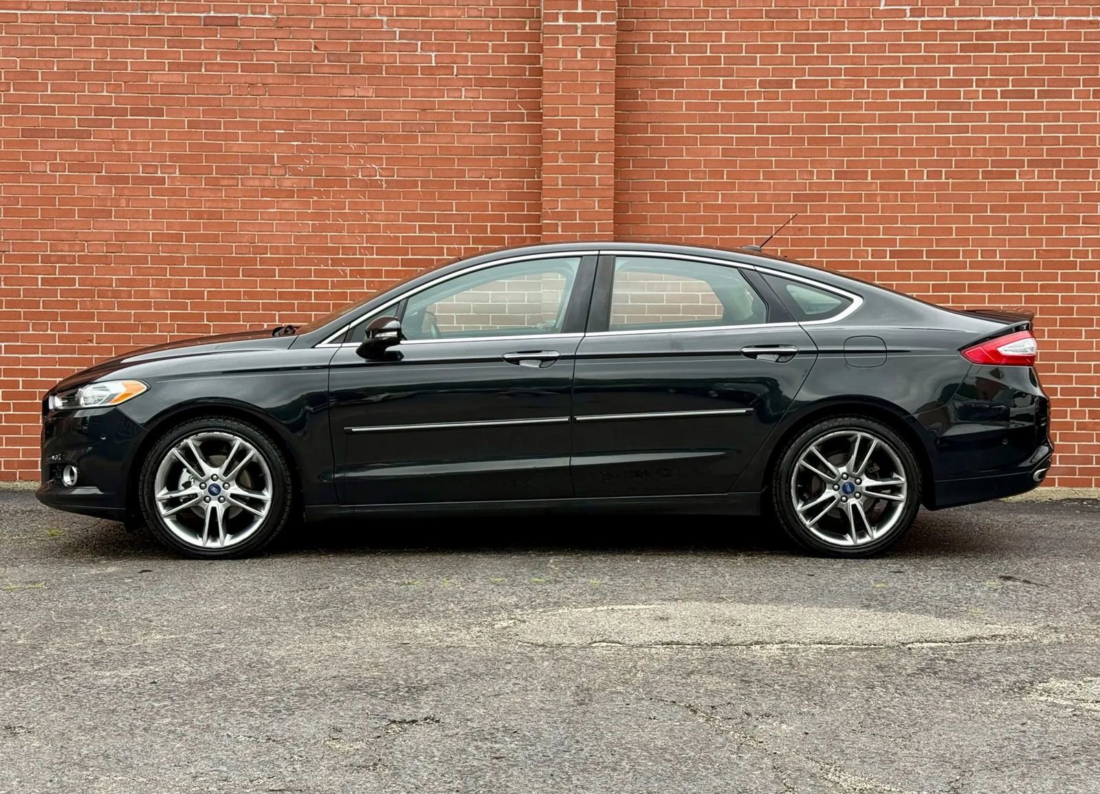 Used 2014 Ford Fusion Titanium image 8