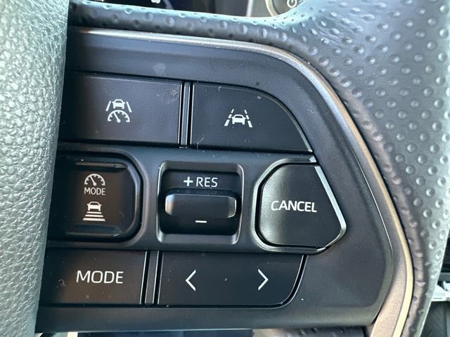 Used 2025 Toyota 4Runner Trailhunter image 40